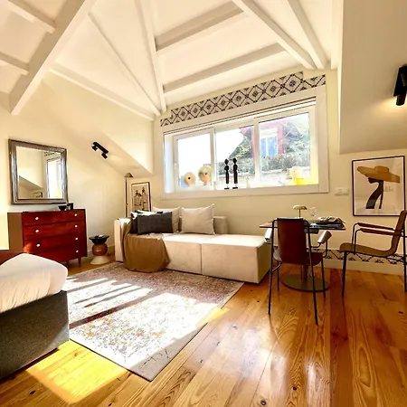 Elegant Beamed Loft With Ac Near Aliados Appartement *