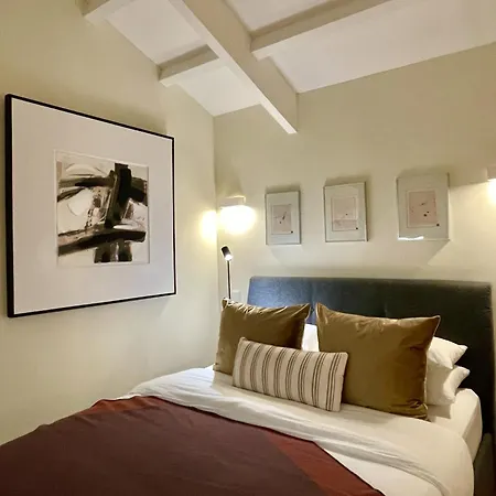 Apartmán Elegant Beamed Loft With Ac Near Aliados *