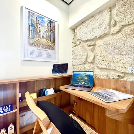Elegant Beamed Loft With Ac Near Aliados * Porto
