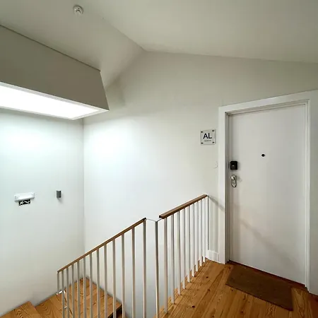 Apartmán Elegant Beamed Loft With Ac Near Aliados Porto
